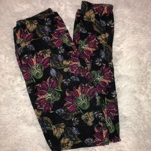 *Fall Sale* Lula Roe OS Leggings